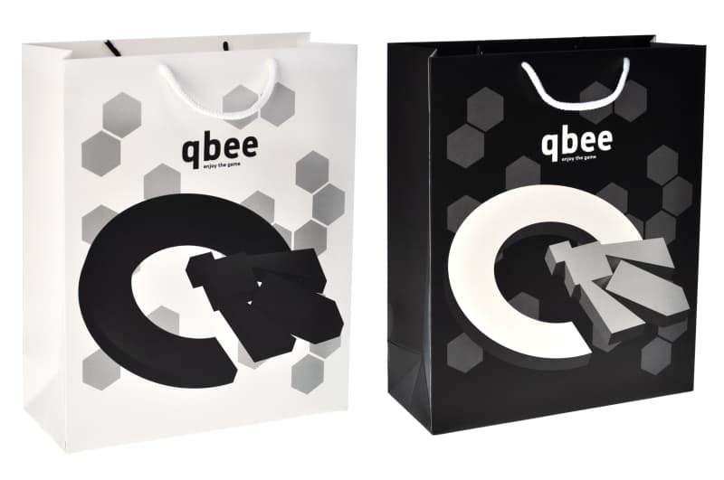 Пакет паперовий M QB004-100 "Black&White" р.27x33x11 см qbee