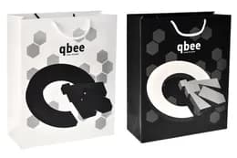 Пакет паперовий M QB004-100 "Black&White" р.27x33x11 см qbee