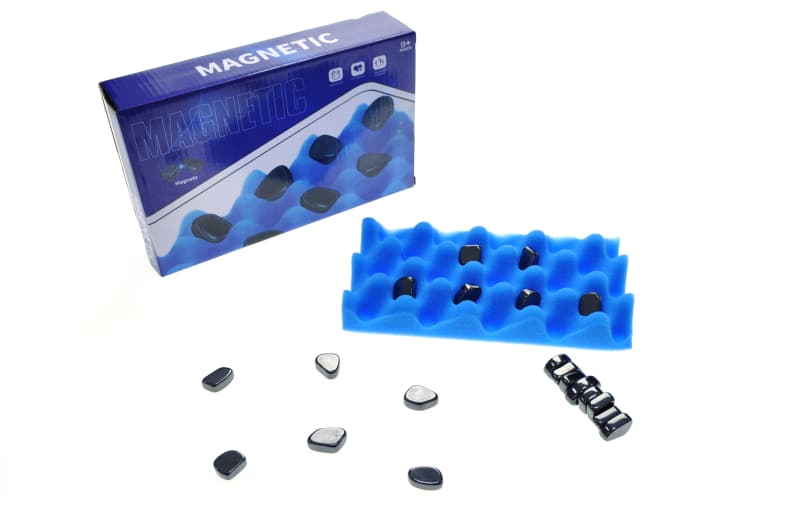 Настільна гра Магнітна арена, мотузка з магнітами, кластер, магнітне поле MAGNETIC 10188 в коробці р. 26*16*5,5 см